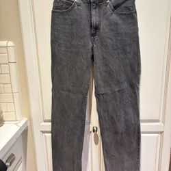 LEVI’S Big E red tag Dad Jean size 24 x 30 faded black zipper front