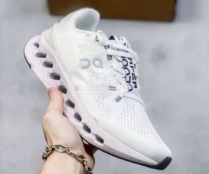 Cloudsurfer White Women Size 7