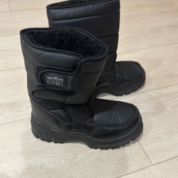 Snow Boots Size 10 Men 