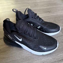 Nike Air Max 270 Sneakers