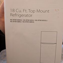 18 Cu. Ft. Refrigerator