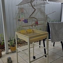 Jaula Amarilla Para Aves En Exelentes Condiciones. 