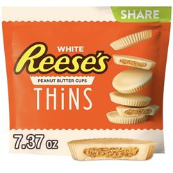 REESE'S THiNS White Creme Peanut Butter Cups, Candy Share Pack, 7.37 oz