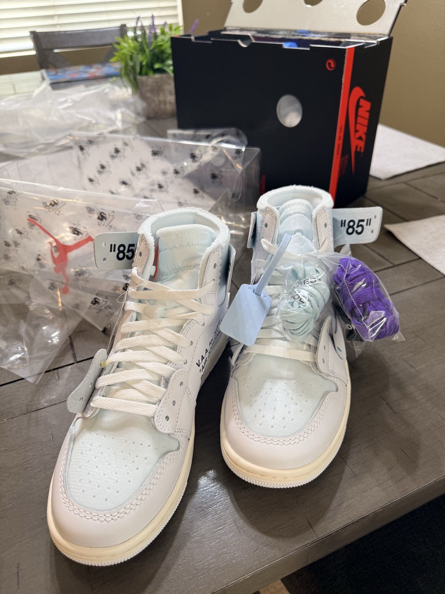 Air Jordan 1 High OG V.A.A. Size 7.5M/9W (North America / Asia 