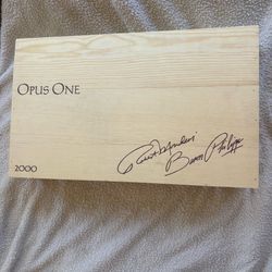 Opus 1, 2000 signed wooden wine box