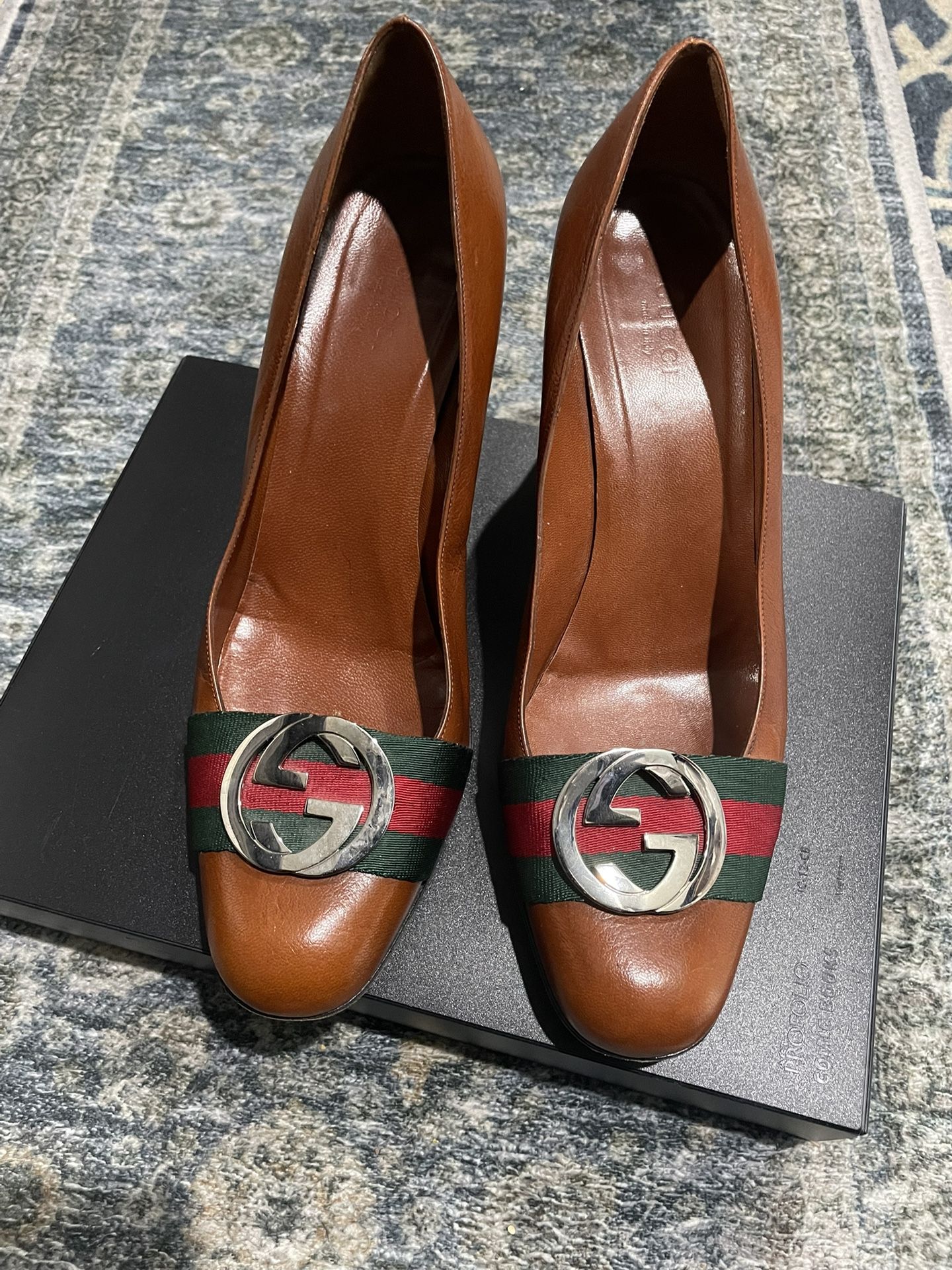 Monogram Women Gucci Shoes 115132 : Size  10 B