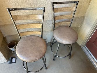 Set of 2 Metal and Wood Bar Stools