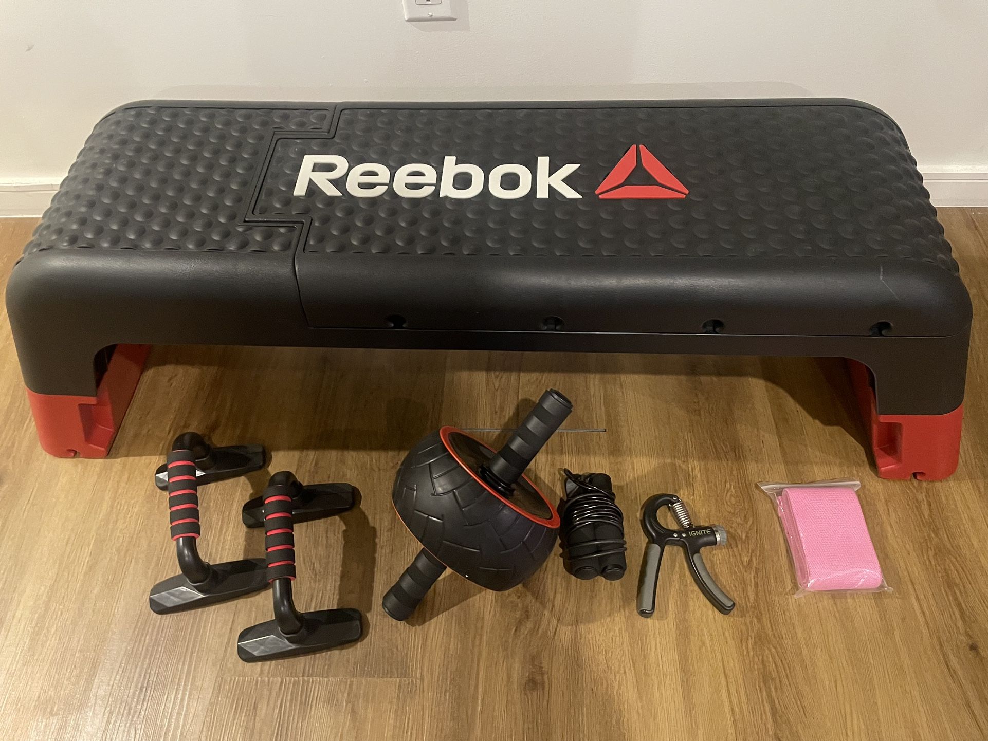 REEBOK FITNESS DECK/ BENCH