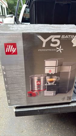 Illy Y5 IPERESPRESSO MACHINE