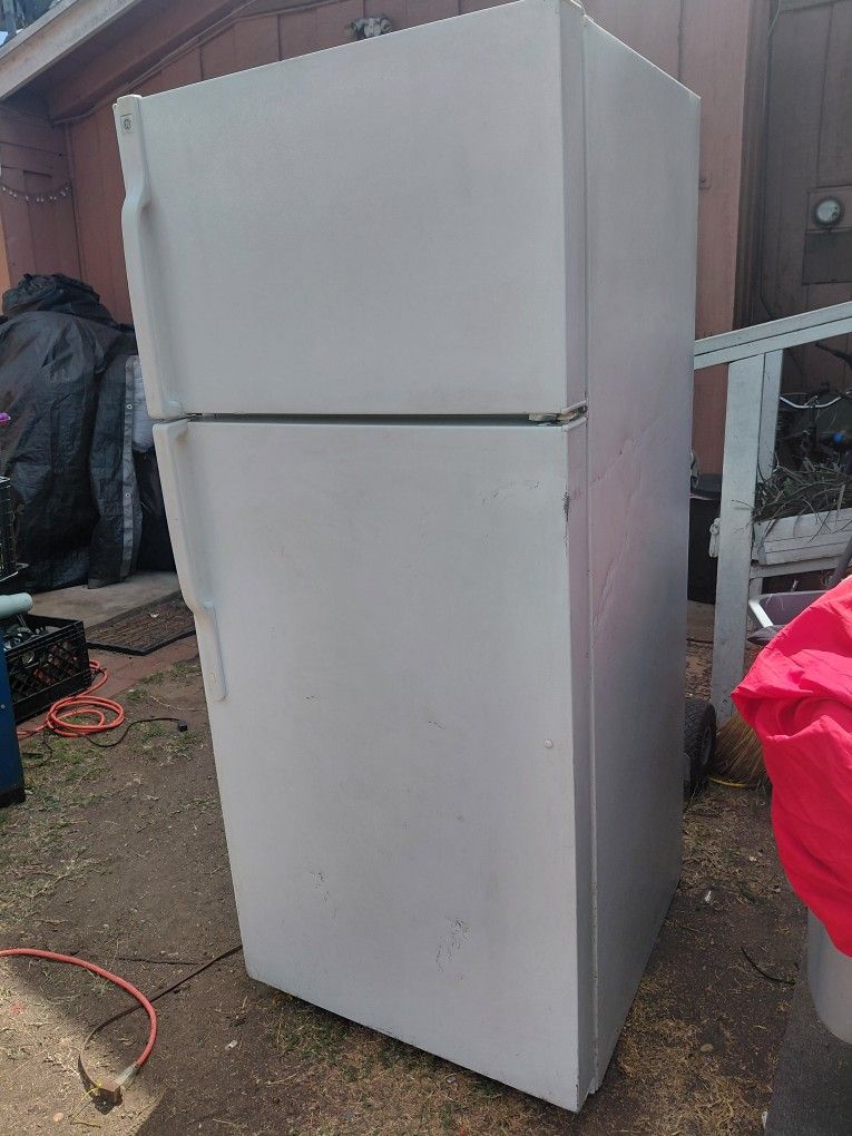 Ge Refrigerator