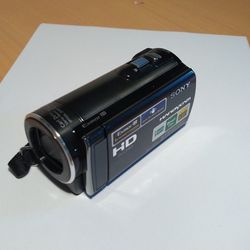 Sony Handicam / Camcorder / Video Camera - (HDR-CX110)