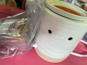 Wax warmer