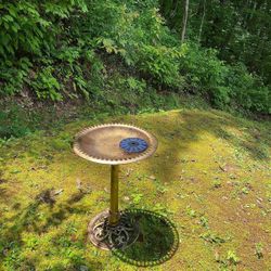 BRONZE / GREEN / GREY : WITH PUMP 28 Inch Height Polyresin Bird Bath Antique Outdoor Garden Decor Vintage Yard Art Bird Bath New Water Garden Feeder 