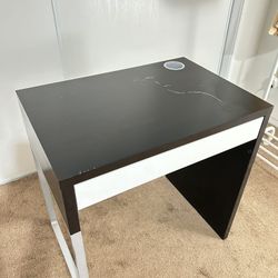Small Writing Table