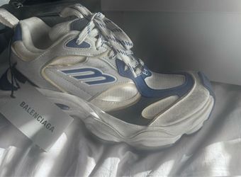Men’s Balenciaga Sneaker size 10