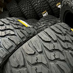 LT 325/60/20 Aplus Shredder MT Set Of Tires 