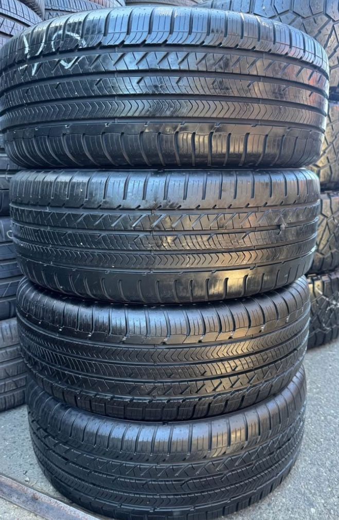 4 Llantas Usadas Good Year Eagle Sport 235/55/18 $240