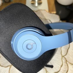 Beats Solo 4 