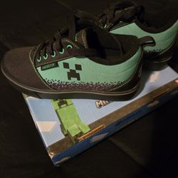 Brand New Green and Black Helis