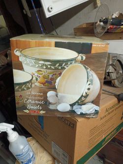 Hand Painted Ceramic Bowls Set Of Three