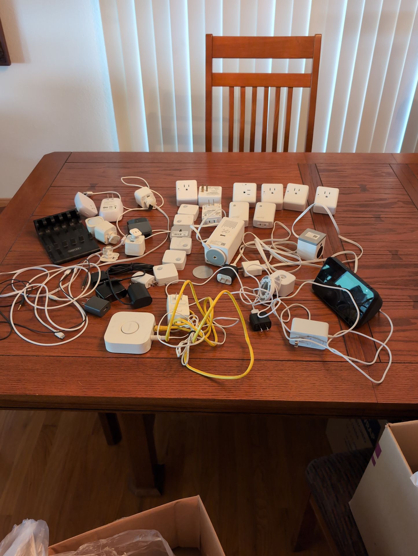 Huge Smart Home & Security Estate Bundle (Wyze, Hue, Echo, Sensibo)