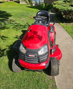 Craftsman YTS3000 with new drive belt , new deck belt, new set of blades,  46 Deck , hydrostatic transmission