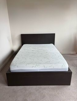Queen Bed