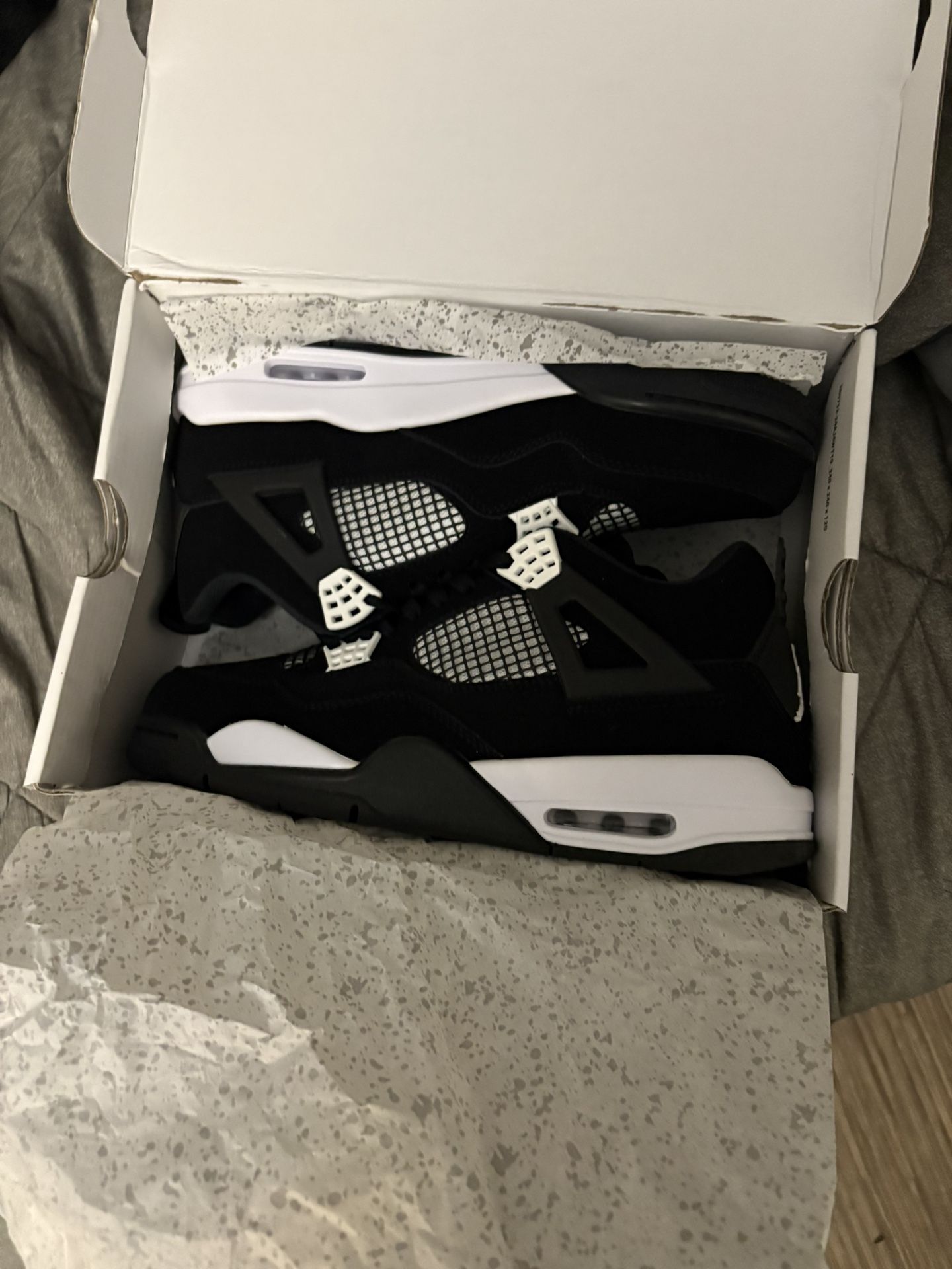 Jordan 4s Retro White Thunder