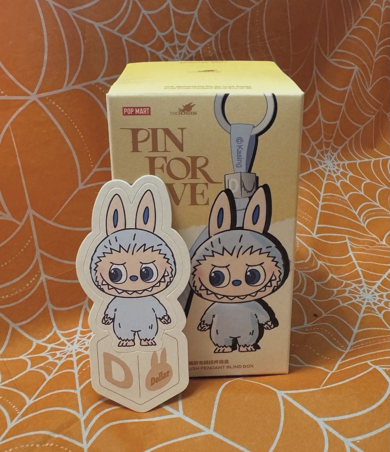 Labubu - Pin For Love (D)
