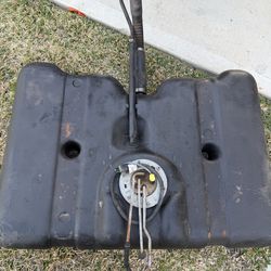 1996 Chevrolet Impala SS fuel tank