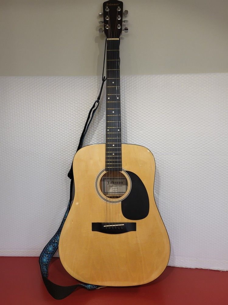 Johnson Guitar JG-610-N  + Hard carry case & fret clips