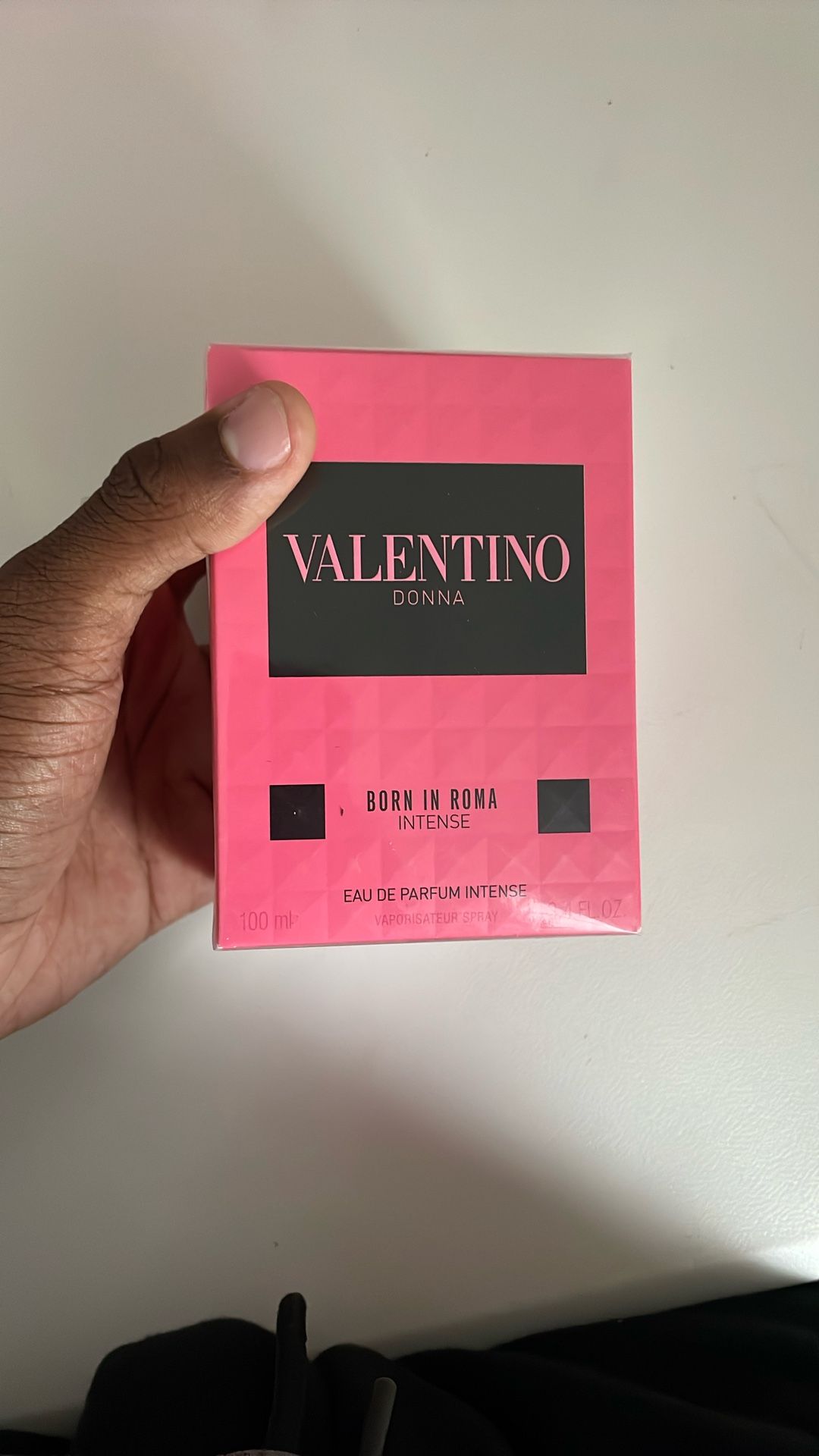 Valentino Donna, born in Roma