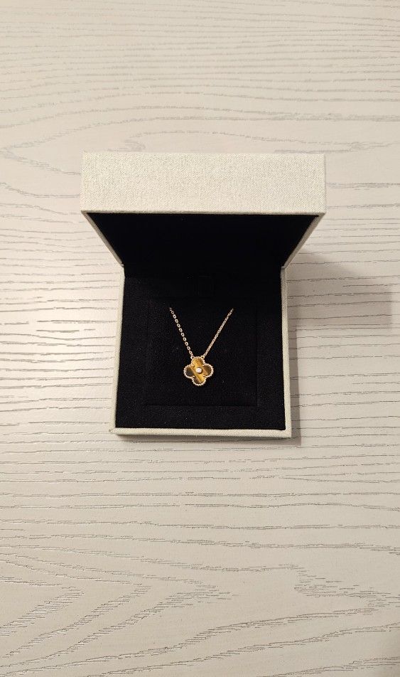 Van Cleef & Aprels Bronze Clover Necklace
