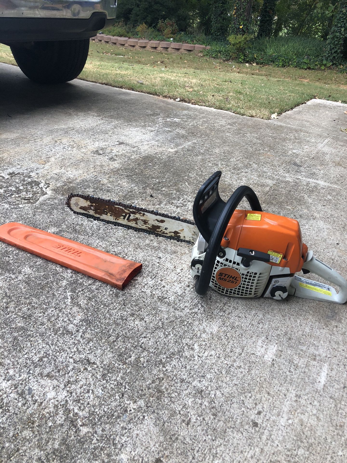 Stihl ms251 chainsaw