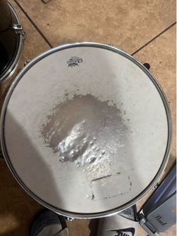 snare with snare wires falling off