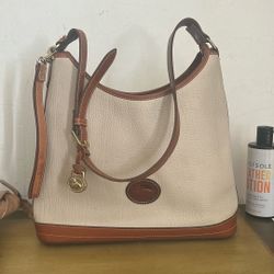 Vintage Dooney & Bourne All Weather Leather Purse