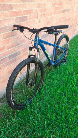 Cannondale Trail Mountain Bike