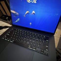 MacBook Air 15in M2 chip 16GB Memory - 1TB SSD