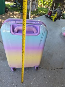 Kids suitcase