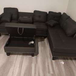 3pcs Sectional Sofa W/Drop-Down Cupholder & Storage Ottoman