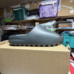 Yeezy Slide