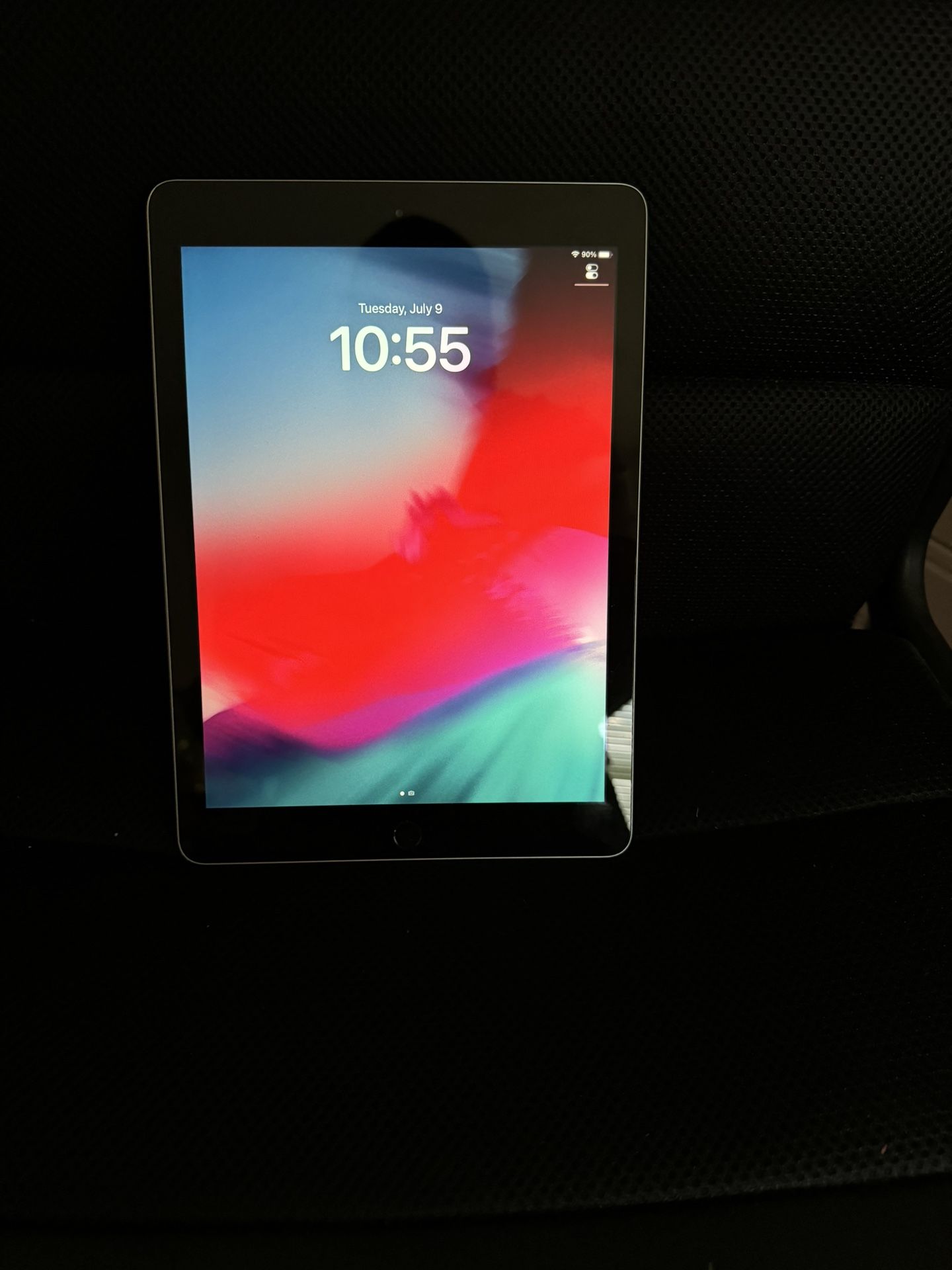 Apple Ipad (5th Generation) 32GB WiFi Only!!!