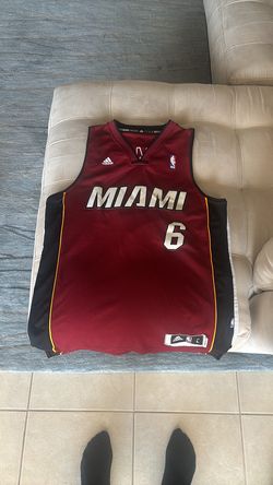 Alternate Miami LeBron jersey