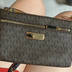 Brand New Michael Kors Wristlet