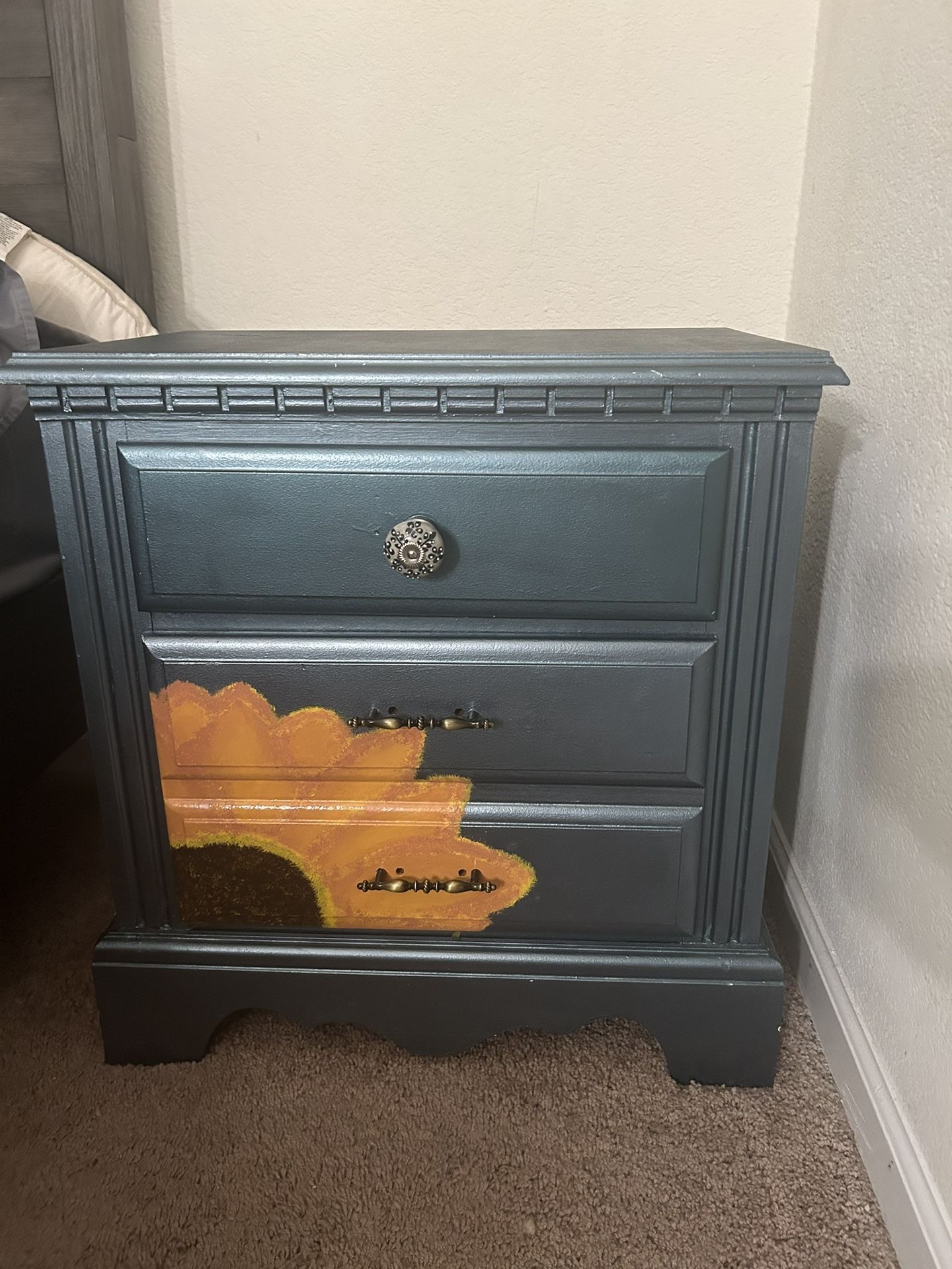 painted side table / end dresser / side dresser / nightstand