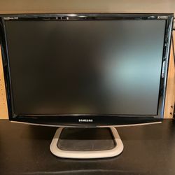24 inch Samsung LCD monitor Full HD 1920 x 1200