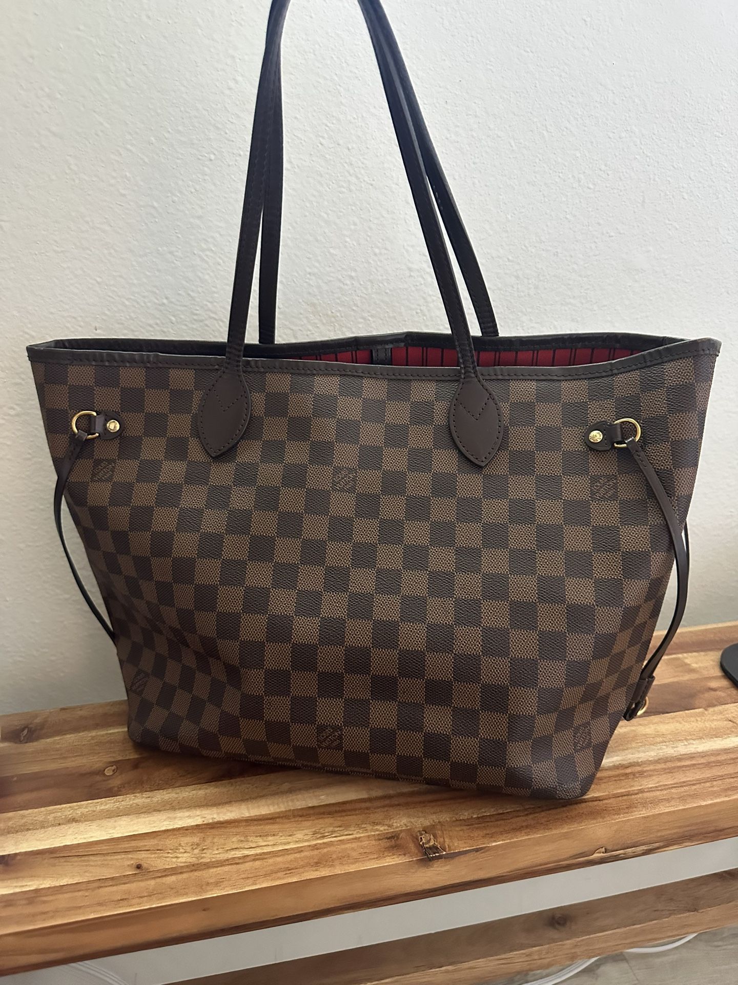 Authentic Louis Vuitton Neverfull