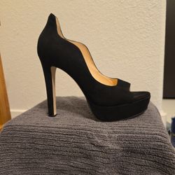 Pep Toe Platform Pumps