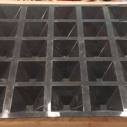 Silikomart SQ010 35-compartment pyramid silicone baking mold - 2 9/16" x 2 9/16" x 1 3/8" cavities