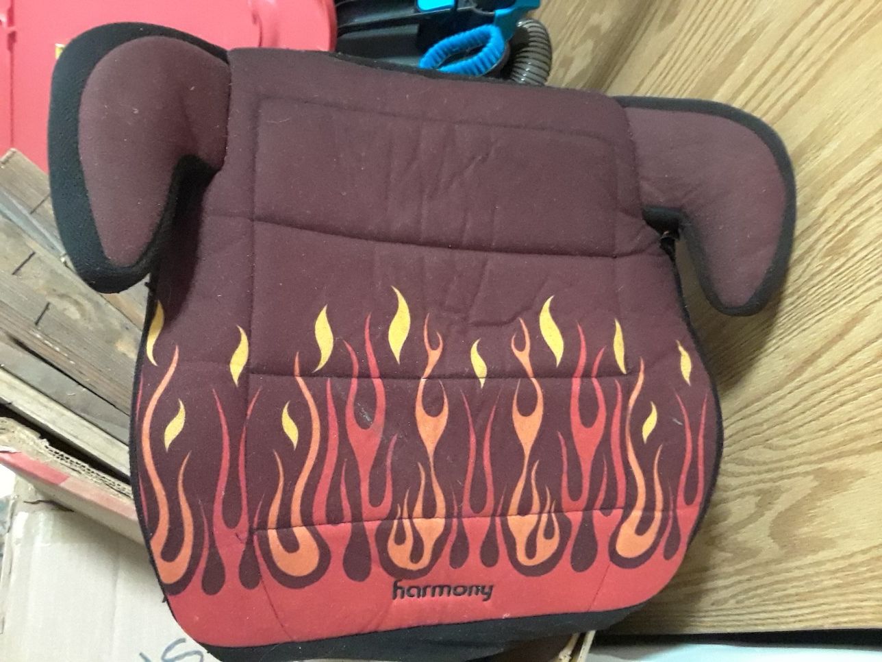 Boys harmony flame booster seat